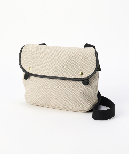 BRADY(ブレディー)の「BRADY / ブレディー AVON - LINEN/COTTON CANVAS(ショルダーバッグ・メンズ・アイボリー・FREE)」の1枚目の写真