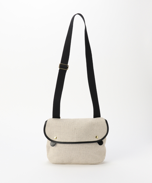 BRADY(ブレディー)の「BRADY / ブレディー AVON - LINEN/COTTON CANVAS(ショルダーバッグ・メンズ・アイボリー・FREE)」の2枚目の写真