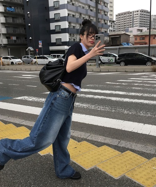 anyonemore（エニワンモア）の「配色シャツレイヤード風半袖ニット（ニット/セーター・レディース・ネイビー・FREE）」の15枚目の写真