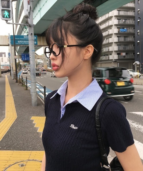 anyonemore（エニワンモア）の「配色シャツレイヤード風半袖ニット（ニット/セーター・レディース・ネイビー・FREE）」の7枚目の写真