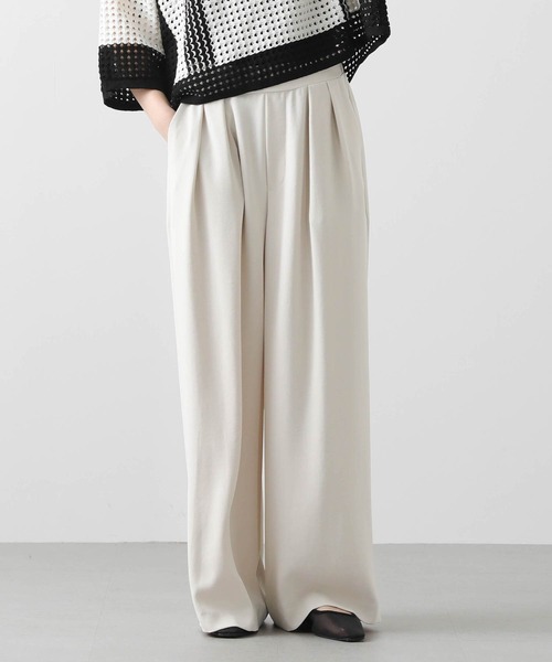 Gready Brilliant（グレディブリリアン）の「２タックワイドパンツ（その他パンツ・レディース・ブラック/グレイッシュベージュ/ドット・36/38）」の2枚目の写真