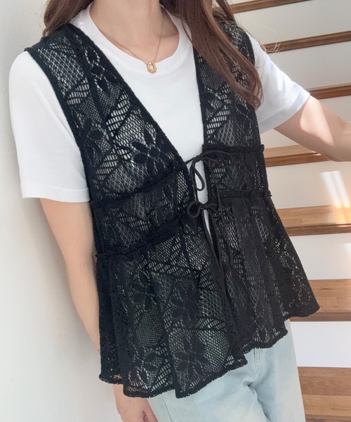 LAUIR（ラウアー）の「リボンフラワーレースベスト（ベスト・レディース・クリーム/ブラック/ホワイト・MEDIUM/LARGE/X-LARGE）」の18枚目の写真