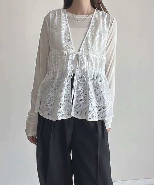 LAUIR（ラウアー）の「リボンフラワーレースベスト（ベスト・レディース・クリーム/ブラック/ホワイト・MEDIUM/LARGE/X-LARGE）」の22枚目の写真