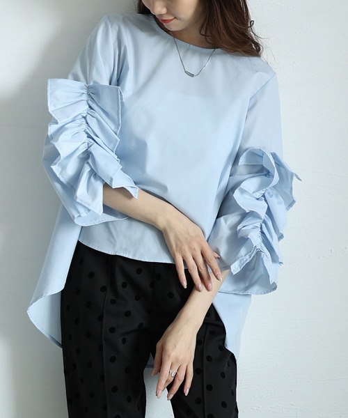 Sawa a la mode（サワアラモード）の「袖フリルフィッシュテールブラウス（シャツ/ブラウス・レディース・ホワイト/ブルー・FREE）」の2枚目の写真