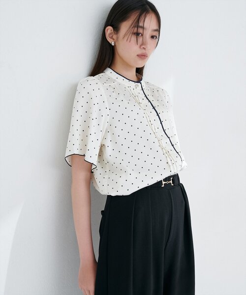natural couture(ナチュラルクチュール)の「パイピングタックフレアスリーブブラウス(シャツ/ブラウス・レディース・ベージュ/ネイビー/その他1/その他2/サックスブルー・FREE)」の16枚目の写真
