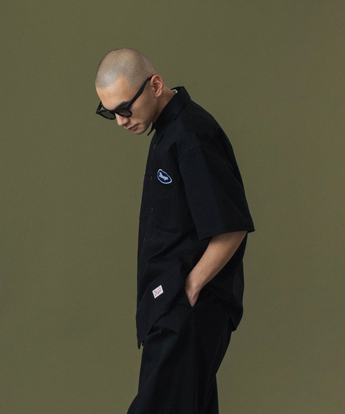 XLARGE(エクストララージ)の「OVAL LOGO WORK S/S SHIRT(シャツ/ブラウス・メンズ・ブラウン/ブラック/ライトブルー・S/M/L/XL)」の5枚目の写真