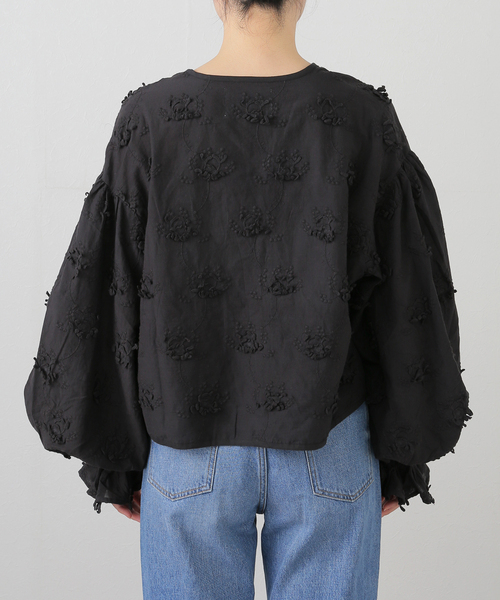 トップス crinkle crinkle 3D embroidery shirts Crinkle crinkle 3D embroidery shirts