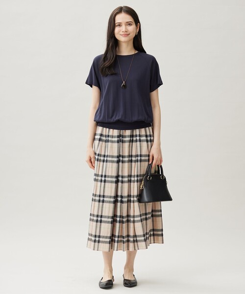 自由区(ジユウク)の「ドレーピーラグランスリーブ ニットソー(Tシャツ/カットソー・レディース・サックスブルー系/ライトグリーン系/ネイビー系/アイボリー系・38)」の14枚目の写真