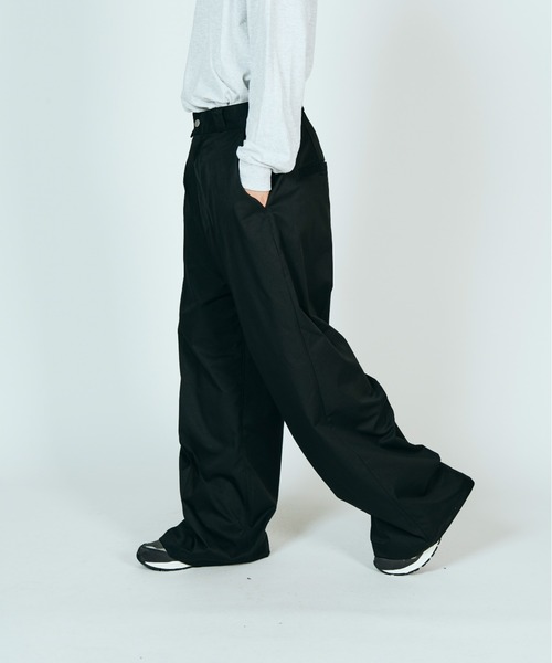 SUNNY SPORTS(サニースポーツ)の「SUNNY SPORTS サニースポーツ / LIGHT TWILL BAGGY PANTS(スラックス・メンズ・ブラック/チャコールグレー・LARGE/MEDIUM)」の4枚目の写真