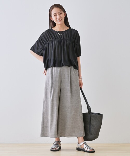 INDIVI(インディヴィ)の「【洗える/清涼感◎】ワイドフレアパンツ/スカーチョ(その他パンツ・レディース・ブラック/ナチュラル/ライトグレー・40/38/36/03/05/15 /13)」の7枚目の写真