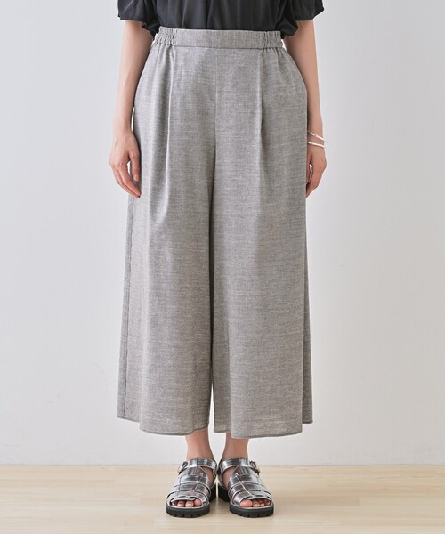 INDIVI(インディヴィ)の「【洗える/清涼感◎】ワイドフレアパンツ/スカーチョ(その他パンツ・レディース・ブラック/ナチュラル/ライトグレー・40/38/36/03/05/15 /13)」の17枚目の写真
