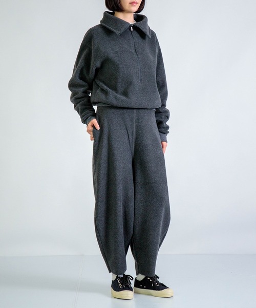 ALWEL（オルウエル）の「[ALWEL] FLEECE HIGH NECK PO / フリース ハイネックプルオーバー（ニット/セーター・レディース・モカ/ブラック/チャコールグレー・FREE）」の16枚目の写真