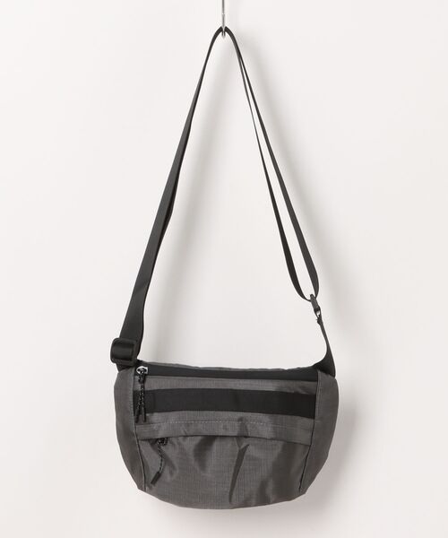 STYLEBLOCK（スタイルブロック）の「ナイロンショルダーバッグ（ショルダーバッグ・レディース・ブルー/グレー/ブラック/ネイビー/イエロー/グリーン・FREE）」の8枚目の写真