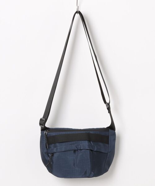 STYLEBLOCK（スタイルブロック）の「ナイロンショルダーバッグ（ショルダーバッグ・レディース・ブルー/グレー/ブラック/ネイビー/イエロー/グリーン・FREE）」の10枚目の写真