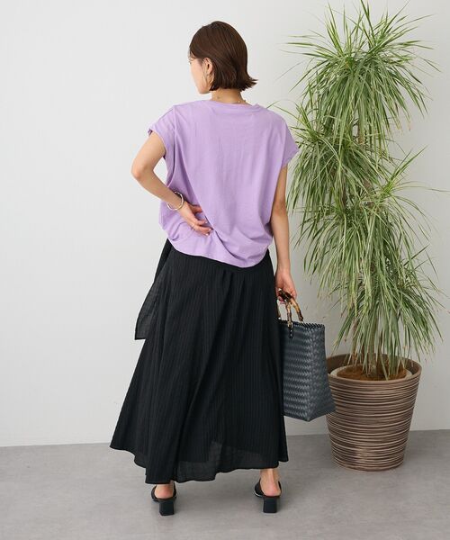 CRAFT STANDARD BOUTIQUE(クラフトスタンダードブティック)の「カットクレープクルーネックTee(Tシャツ/カットソー・レディース・ホワイト/ブラウン/イエロー/オレンジ/ブラック/パープル・FREE)」の13枚目の写真