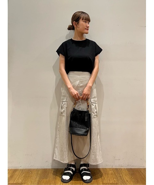 CRAFT STANDARD BOUTIQUE(クラフトスタンダードブティック)の「カットクレープクルーネックTee(Tシャツ/カットソー・レディース・ホワイト/ブラウン/イエロー/オレンジ/ブラック/パープル・FREE)」の11枚目の写真