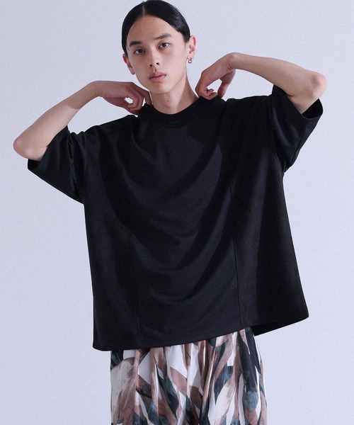 MDR(エムディアール)の「フェイクスエード切替半袖Tシャツ(Tシャツ/カットソー・メンズ・グレー/ブラック・L/M)」の4枚目の写真