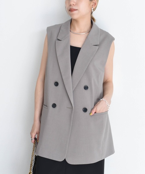 エイミーロウ　レースレイヤード ダブルボタンジレ　Eimee Law Eimee Law（エイミーロウ）の「レースレイヤード ダブルボタンジレ