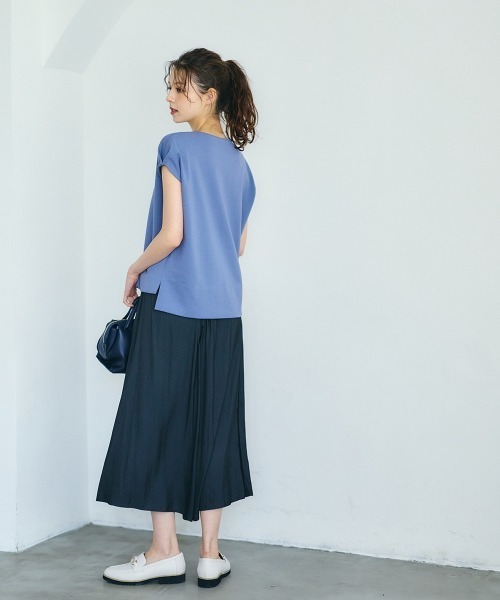12Twelve Agenda(トゥエルブ アジェンダ)の「フロントファスナーネックカットソープルオーバー(Tシャツ/カットソー・レディース・ブルー/チャコールグレー/アイボリー・M)」の6枚目の写真