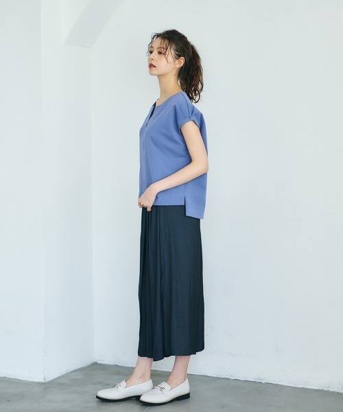12Twelve Agenda(トゥエルブ アジェンダ)の「フロントファスナーネックカットソープルオーバー(Tシャツ/カットソー・レディース・ブルー/チャコールグレー/アイボリー・M)」の5枚目の写真