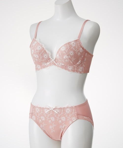 Wでバストをあげるブラジャーショーツセット（Wの谷間）（トリンプ