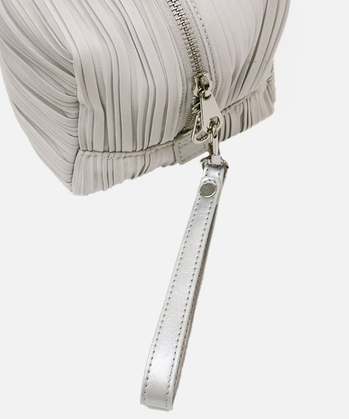 BLUEORB(ブルーオーブ)の「Cube Bag プリーツバッグ(ハンドバッグ・レディース・ベージュ/ライトグレー/ワインレッド・ONESIZE)」の4枚目の写真