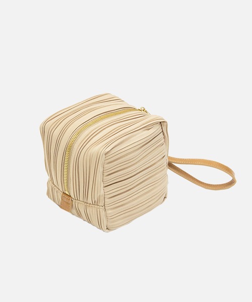 BLUEORB(ブルーオーブ)の「Cube Bag プリーツバッグ(ハンドバッグ・レディース・ベージュ/ライトグレー/ワインレッド・ONESIZE)」の10枚目の写真