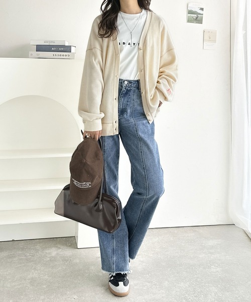 Java(ジャバ)の「《JaVaジャバコラボ》ラフで上品な大人のゆるカジュアル。配色ステッチVネックワッフルカーディガン(長袖)(カーディガン/ボレロ・レディース・モカ/アイボリー/ブラック/ネイビー/カーキ・X-LARGE/SMALL/MEDIUM/LARGE)」の6枚目の写真