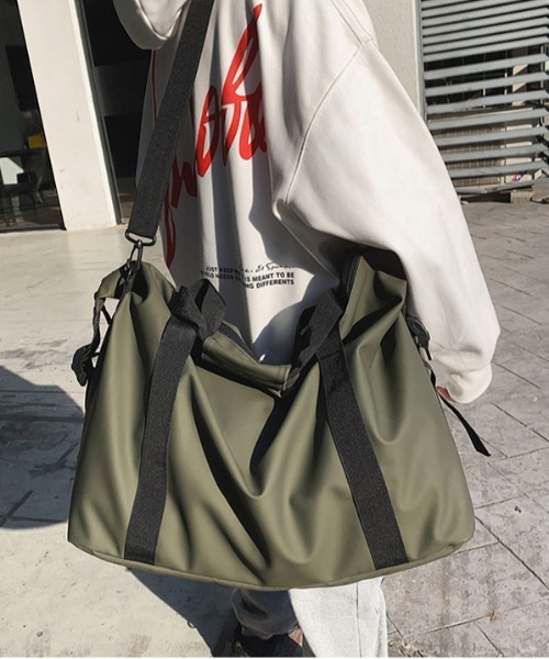 SHEPP(シープ)の「【大容量/A4対応】トラベル ビッグボストン ショルダーバッグ(ショルダーバッグ・レディース・グレー/ブラック/カーキ・F)」の1枚目の写真