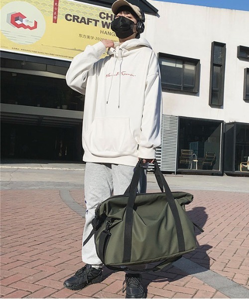 SHEPP(シープ)の「【大容量/A4対応】トラベル ビッグボストン ショルダーバッグ(ショルダーバッグ・レディース・グレー/ブラック/カーキ・F)」の9枚目の写真