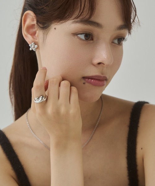 ciite'(シーテ)の「ニュアンスモチーフリング(リング・レディース・ゴールド/シルバー・FREE)」の4枚目の写真