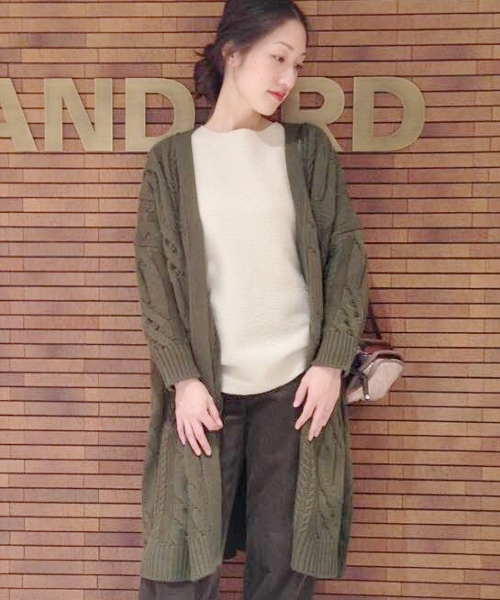 JOURNAL STANDARD(ジャーナルスタンダード)の「ビックケーブルカーディガン#(カーディガン/ボレロ・レディース・カーキ/ホワイト/ベージュ・FREE)」の3枚目の写真