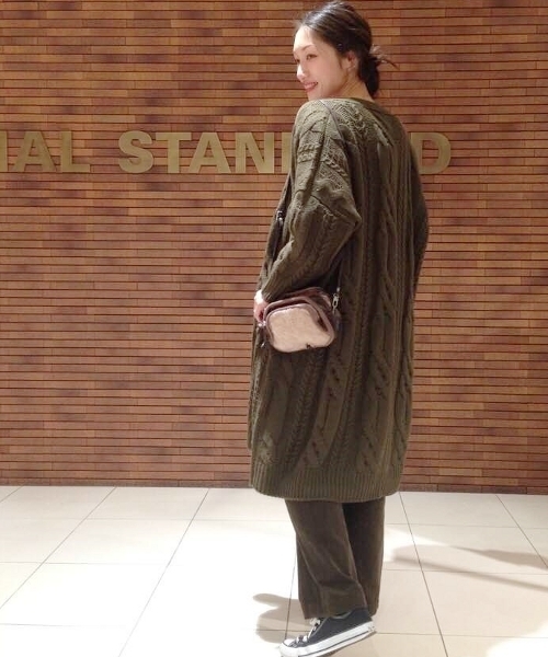 JOURNAL STANDARD(ジャーナルスタンダード)の「ビックケーブルカーディガン#(カーディガン/ボレロ・レディース・カーキ/ホワイト/ベージュ・FREE)」の17枚目の写真