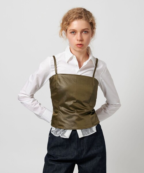 ATTISESSION（アティセッション）の「＜ATTISESSION＞レザーライク ビスチェ（その他トップス・レディース・ブラック/オリーブ・FREE）」の5枚目の写真