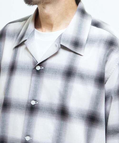 MEN'S MELROSE（メンズメルローズ）の「オンブレチェックオープンカラーシャツ（シャツ/ブラウス・メンズ・ライトグレー/レッド・2/4/3）」の7枚目の写真