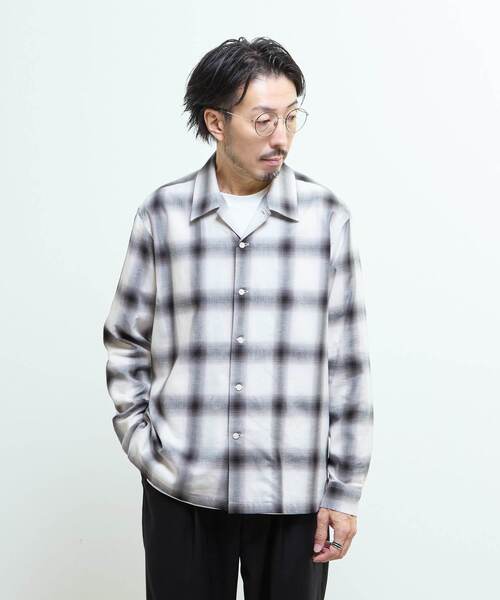 MEN'S MELROSE（メンズメルローズ）の「オンブレチェックオープンカラーシャツ（シャツ/ブラウス・メンズ・ライトグレー/レッド・2/4/3）」の16枚目の写真