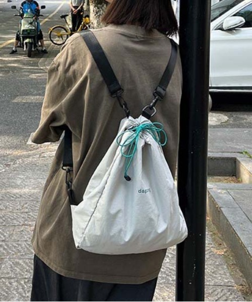 WEGO(ウィゴー)の「WEGO/カラーロゴナップサック(内ポケット付き)(バックパック/リュック・レディース・グレー/ピンク・FREE)」の9枚目の写真