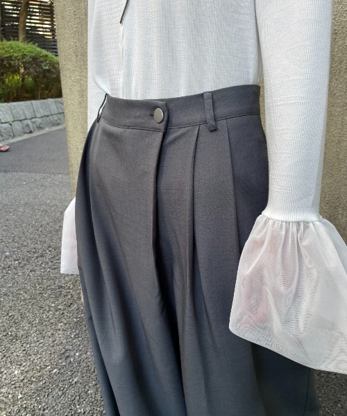AIC.(エーアイシー)の「アシンメトリーラップワイドパンツ(その他パンツ・レディース・ブラック/チャコールグレー・FREE)」の4枚目の写真