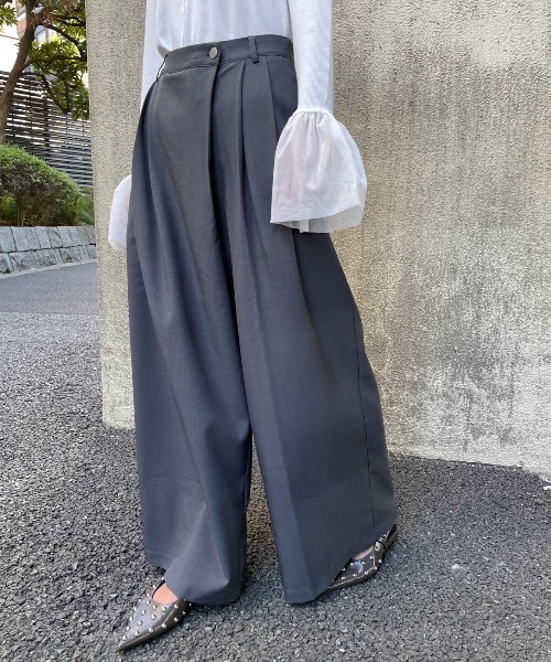 AIC.(エーアイシー)の「アシンメトリーラップワイドパンツ(その他パンツ・レディース・ブラック/チャコールグレー・FREE)」の9枚目の写真