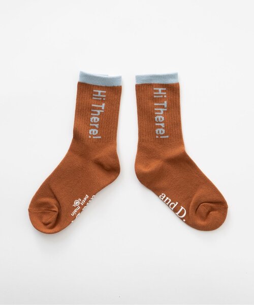 and D. petit main(アンドディープティマイン)の「【365D.】バイカラーロゴソックス/靴下(ソックス/靴下・キッズ・レッド/グレー/ブラック/ホワイト/キャメル/ターコイズブルー・S/M/L)」の5枚目の写真