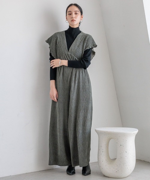 LOWRYS FARM（ローリーズファーム）の「シャーリングベロアサロペ　593383（サロペット/オーバーオール・レディース・アイボリー/ブラック/チャコールグレー/ブラウン・SMALL/MEDIUM/LARGE）」の17枚目の写真