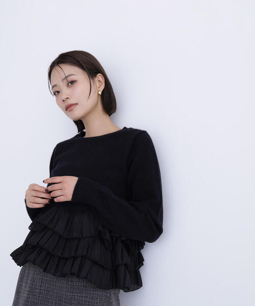 NATURAL BEAUTY BASIC（ナチュラルビューティーベーシック）の「◇ヘムフリルドッキングニット（ニット/セーター・レディース・ブラック/ベージュ/オフホワイト・FREE）」の16枚目の写真