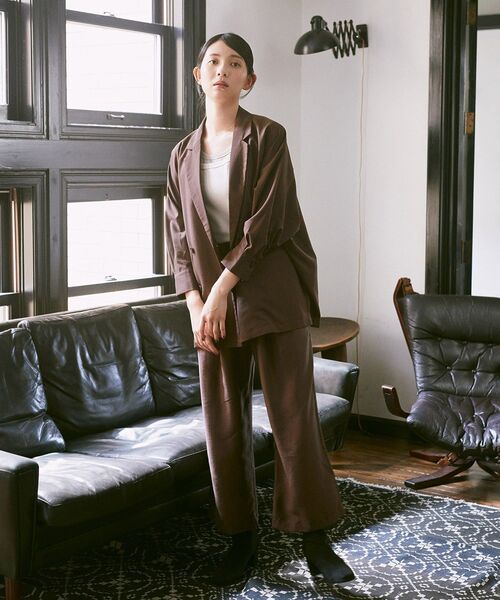 earth music&ecology（アースミュージックアンドエコロジー）の「配色レイヤードタンクトップ（タンクトップ・レディース・ブラウン/グレイッシュベージュ/ブラック・FREE）」の12枚目の写真