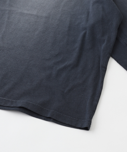 DAIRIKU(ダイリク)の「DAIRIKU / ダイリク "PARADOX"Emboidery Swithing Tee(Tシャツ/カットソー・メンズ・ブルー系その他/ブラック・LARGE/MEDIUM/SMALL)」の6枚目の写真