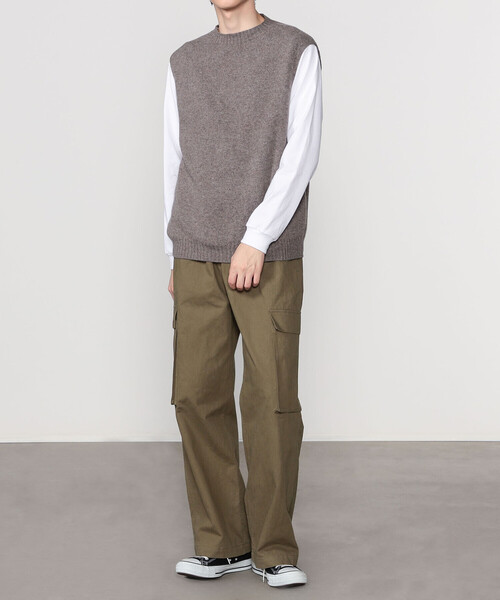 Morris & Sons(モリスアンドサンズ)の「MORRIS & SONS | ジーロンラム クルーネックベスト MEN(ベスト・メンズ・ブラック/ブラウン系その他/オートミール・3/2)」の12枚目の写真