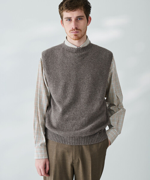 Morris & Sons（モリスアンドサンズ）の「MORRIS & SONS | ジーロンラム クルーネックベスト MEN（ベスト・メンズ・ブラック/ブラウン系その他/オートミール・3/2）」の18枚目の写真