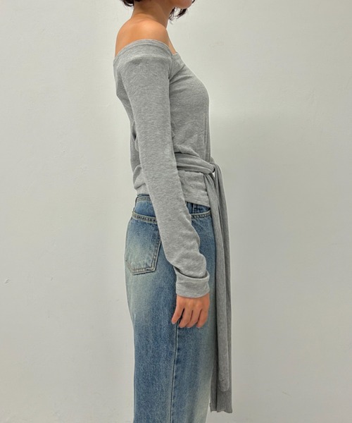 Geeong(ジーオン)の「【ZOZO限定】リボンタイ オフショルダー ラップ トップス(Tシャツ/カットソー・レディース・ホワイト/グレー・FREE)」の19枚目の写真