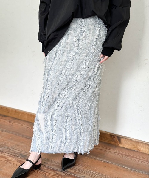 Per sist ence（パーシエンス）の「MIXフリンジニットスカート（スカート・レディース・ネイビー/ブラウン/ベージュ系/アイボリー/ブラック/グレー・ONE SIZE）」の4枚目の写真