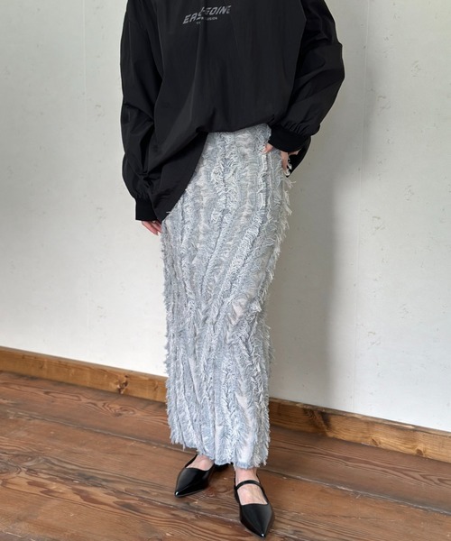 Per sist ence（パーシエンス）の「MIXフリンジニットスカート（スカート・レディース・ネイビー/ブラウン/ベージュ系/アイボリー/ブラック/グレー・ONE SIZE）」の9枚目の写真