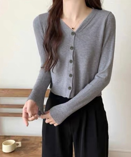 shopnikoniko(ショップニコニコ)の「ベーシック スリムフィット ニットカーディガン(カーディガン/ボレロ・レディース・レッド/ホワイト/グレー/ブラック・フリー)」の22枚目の写真